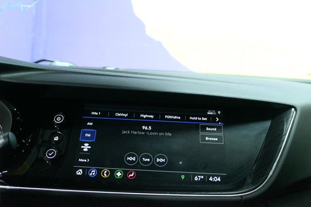 Used 2023 Buick Envision Essence w/ Sport Touring Package image 19