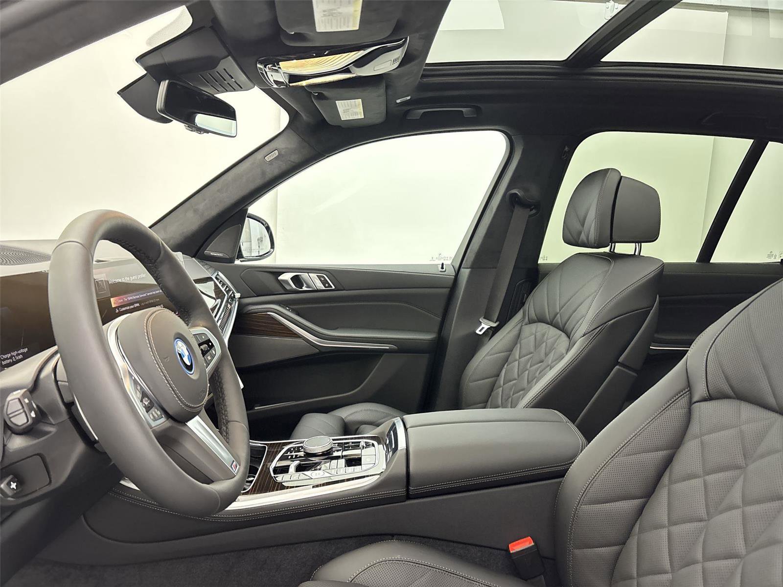New 2026 BMW X5 xDrive50e w/ M Sport Package image 24
