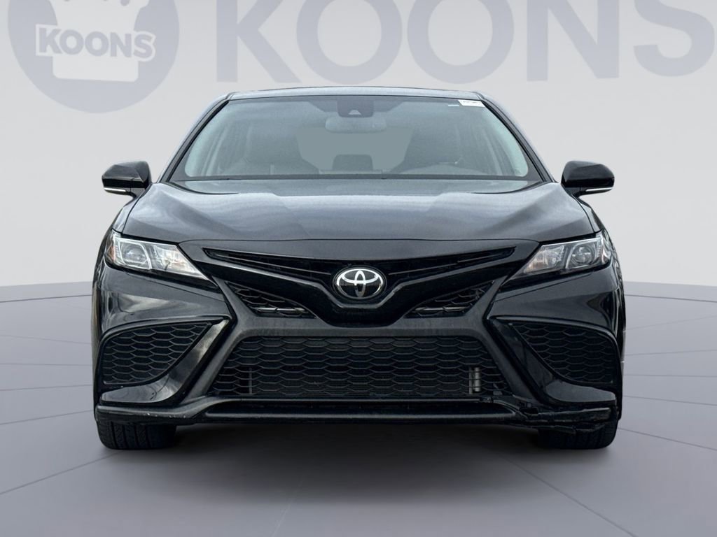 Used 2023 Toyota Camry SE image 11