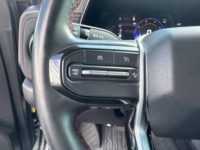 Used 2023 Chevrolet Colorado Z71 w/ Z71 Convenience Package 2 AWD/4WD image 16