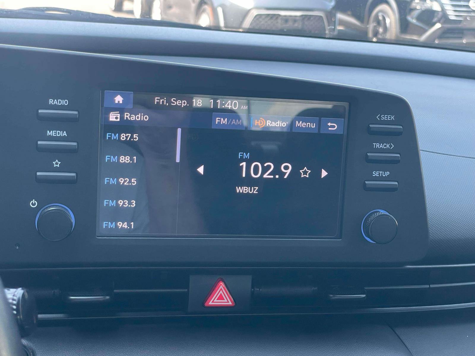 Used 2025 Hyundai Elantra Sport FWD image 17