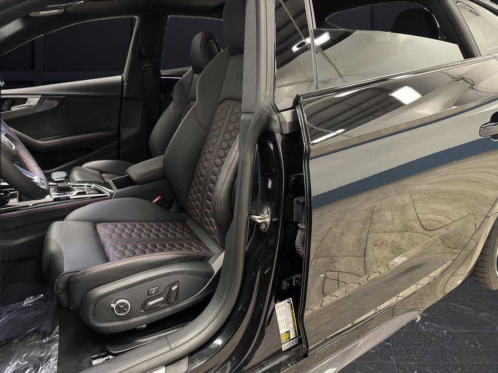 Used 2025 Audi RS 5 Sportback w/ Black Optic Carbon Package image 4