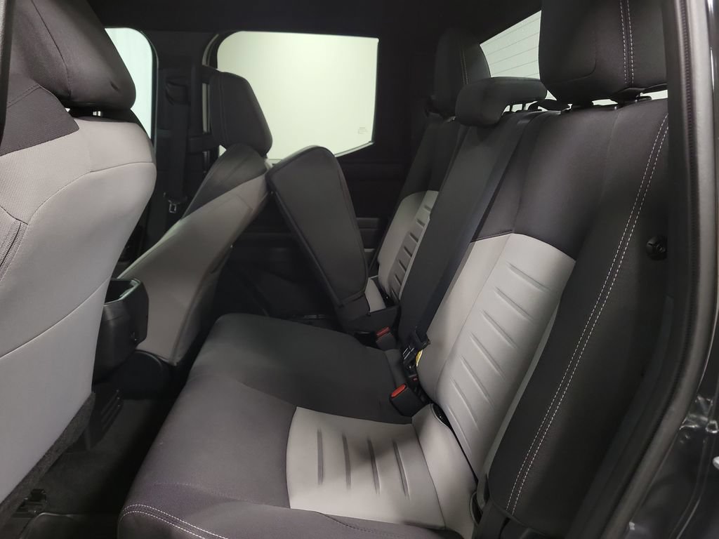 Used 2024 Toyota Tacoma TRD Sport AWD/4WD image 31