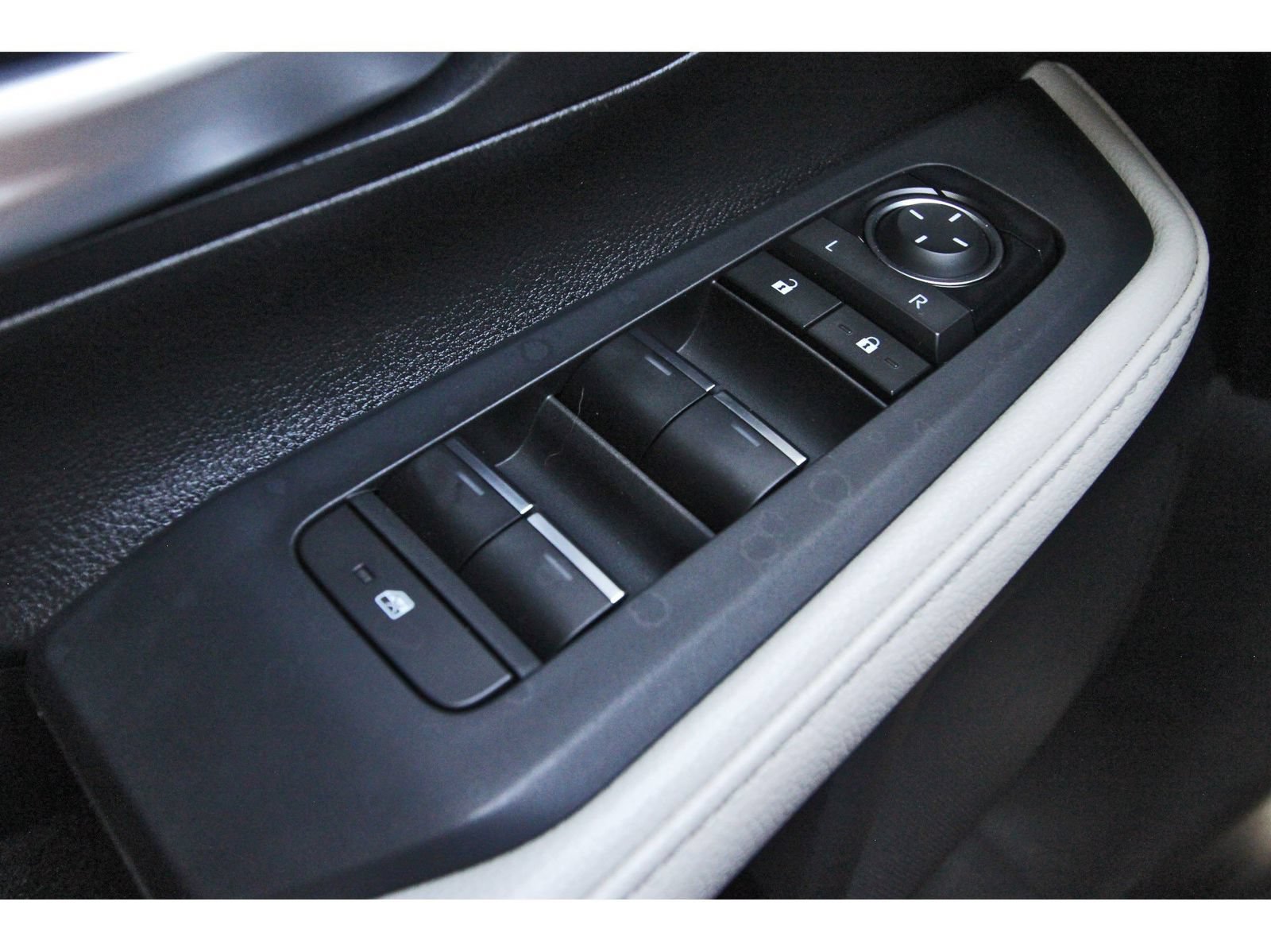 Used 2024 Toyota Grand Highlander AWD image 23