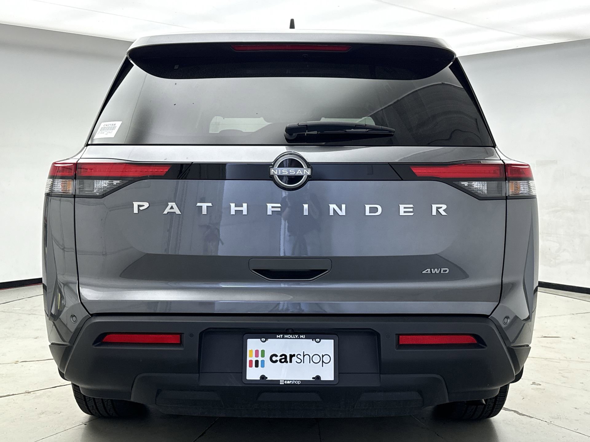 Used 2024 Nissan Pathfinder S AWD/4WD image 4