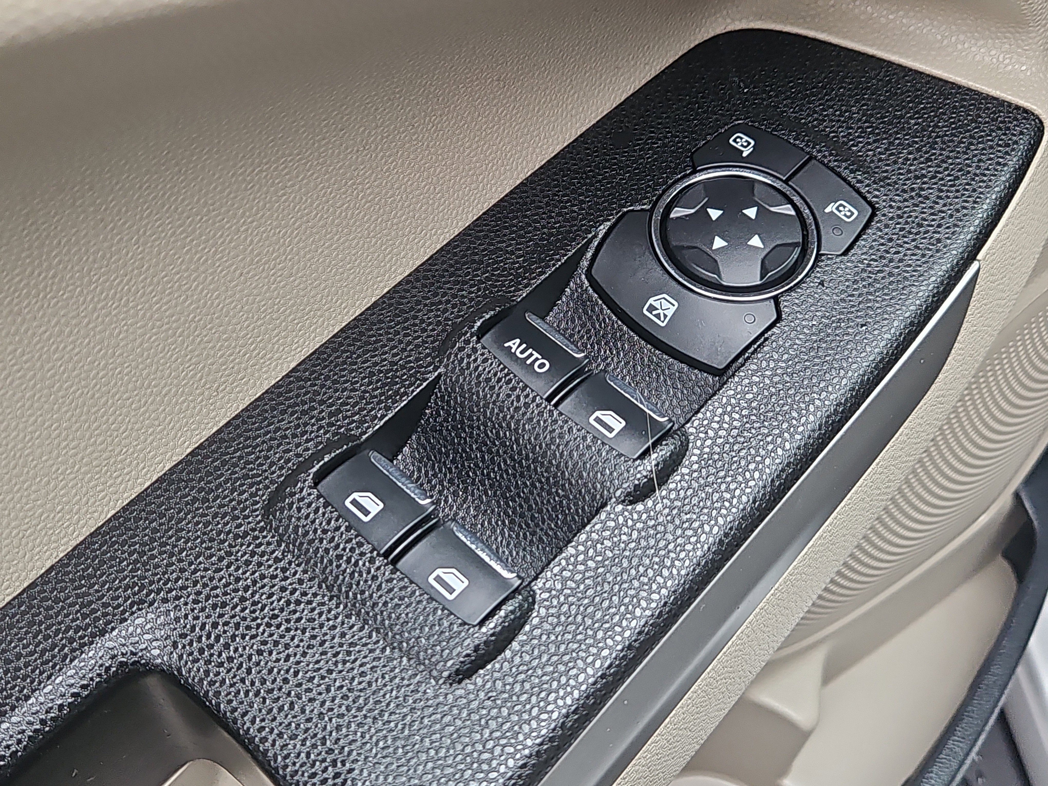 Used 2020 Ford EcoSport S image 14