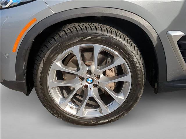 Used 2024 BMW X5 xDrive40i w/ Premium Package image 30
