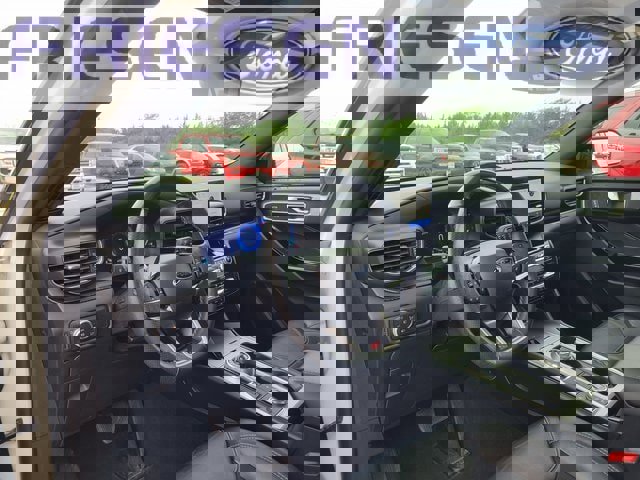 Used 2022 Ford Explorer ST w/ ST Street Pack image 13