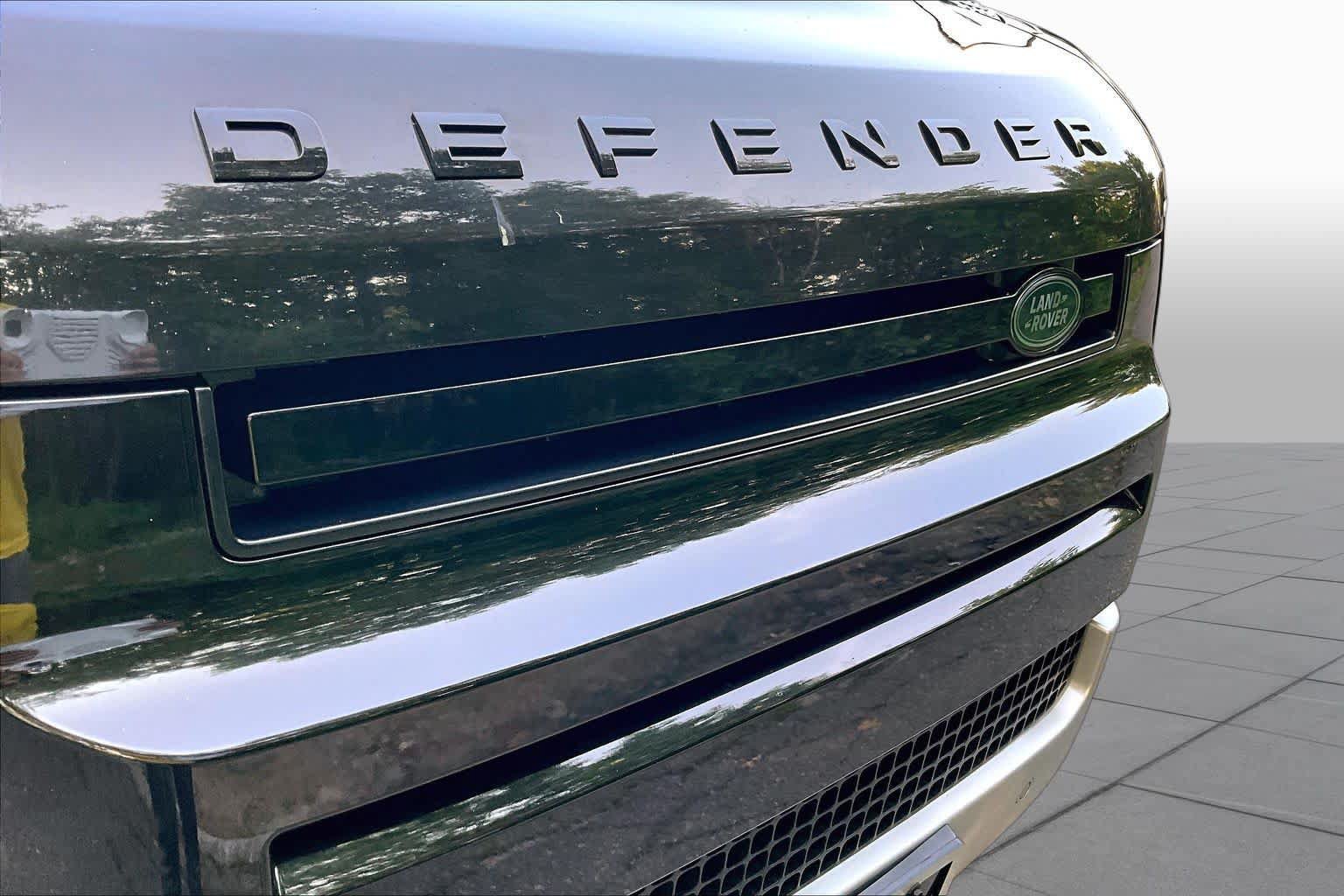 Used 2021 Land Rover Defender 110 S AWD/4WD image 29