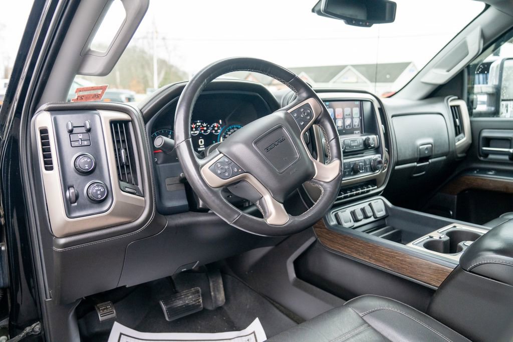 Used 2018 GMC Sierra 2500 Denali w/ Duramax Plus Package image 22