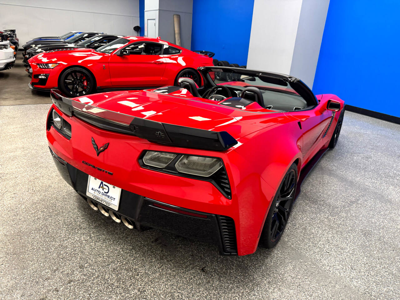 Used 2015 Chevrolet Corvette Z06 w/ 3LZ Preferred Equipment Group image 11