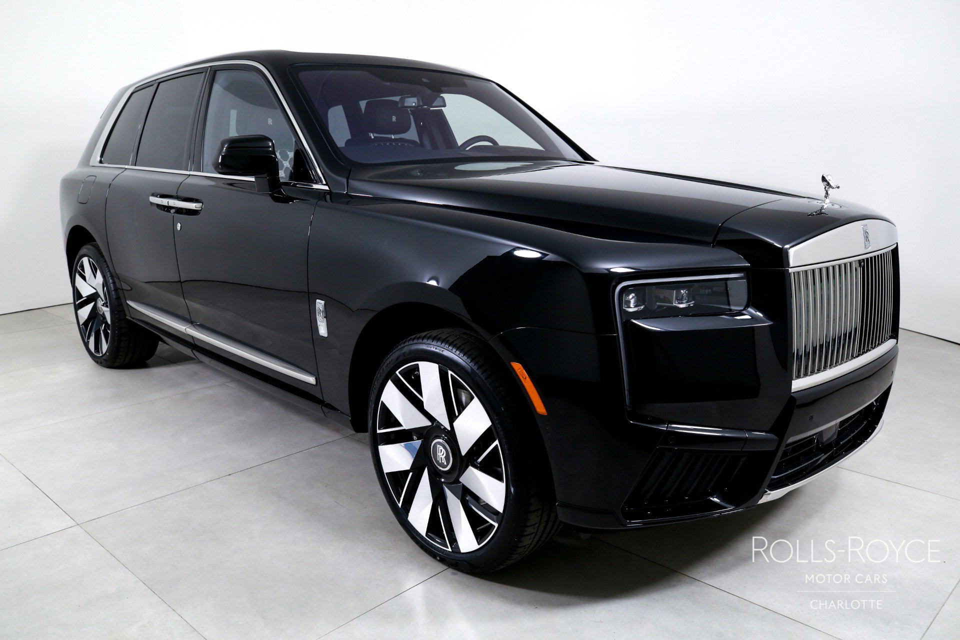 New 2026 Rolls-Royce Cullinan image 6