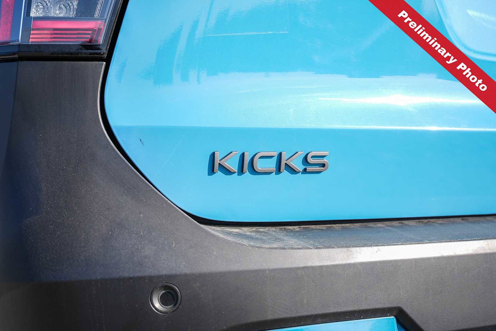 Used 2025 Nissan Kicks SR FWD image 10