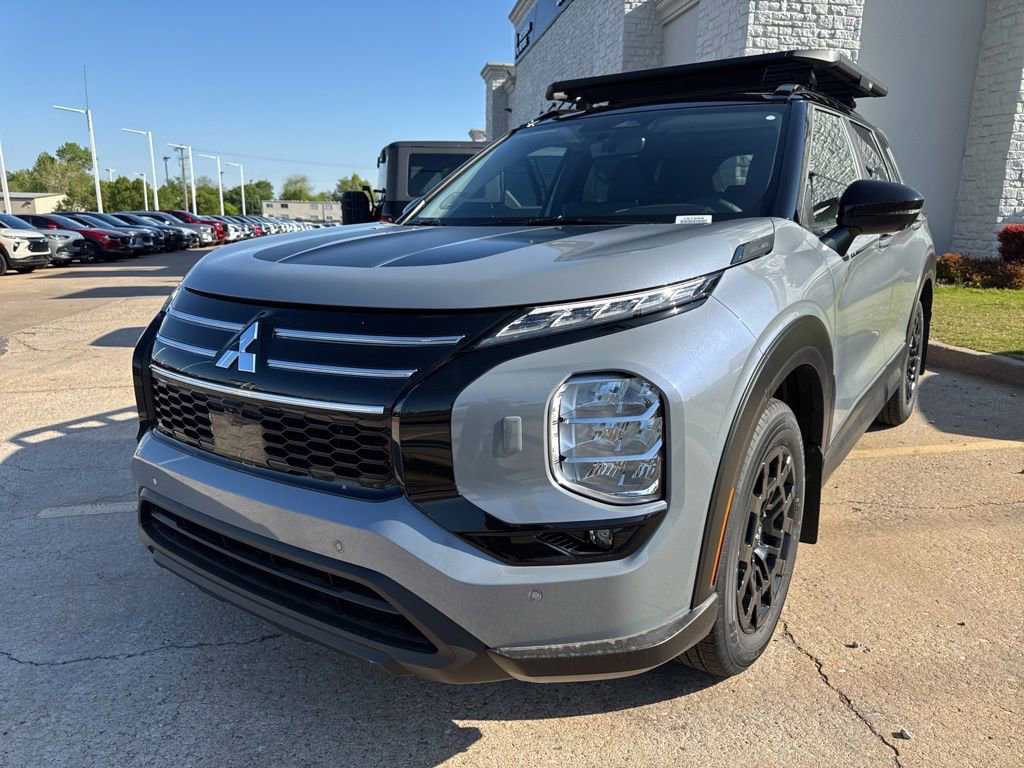New 2026 Mitsubishi Outlander Trail Edition image 3
