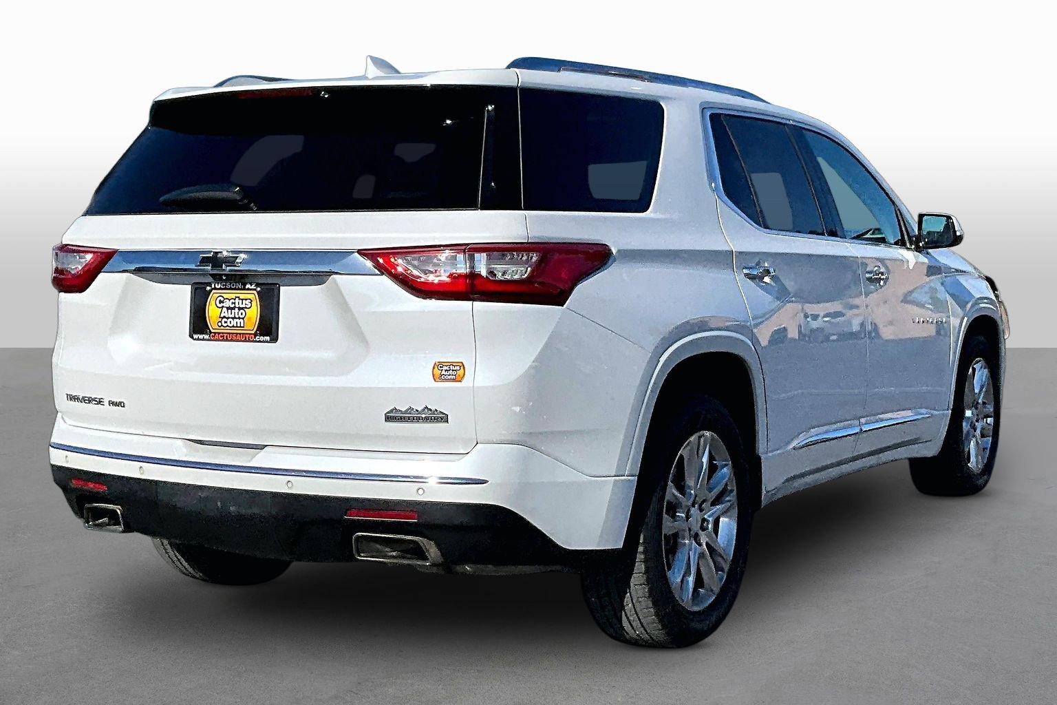Used 2019 Chevrolet Traverse High Country w/ LPO, Floor Liner Package AWD/4WD image 2