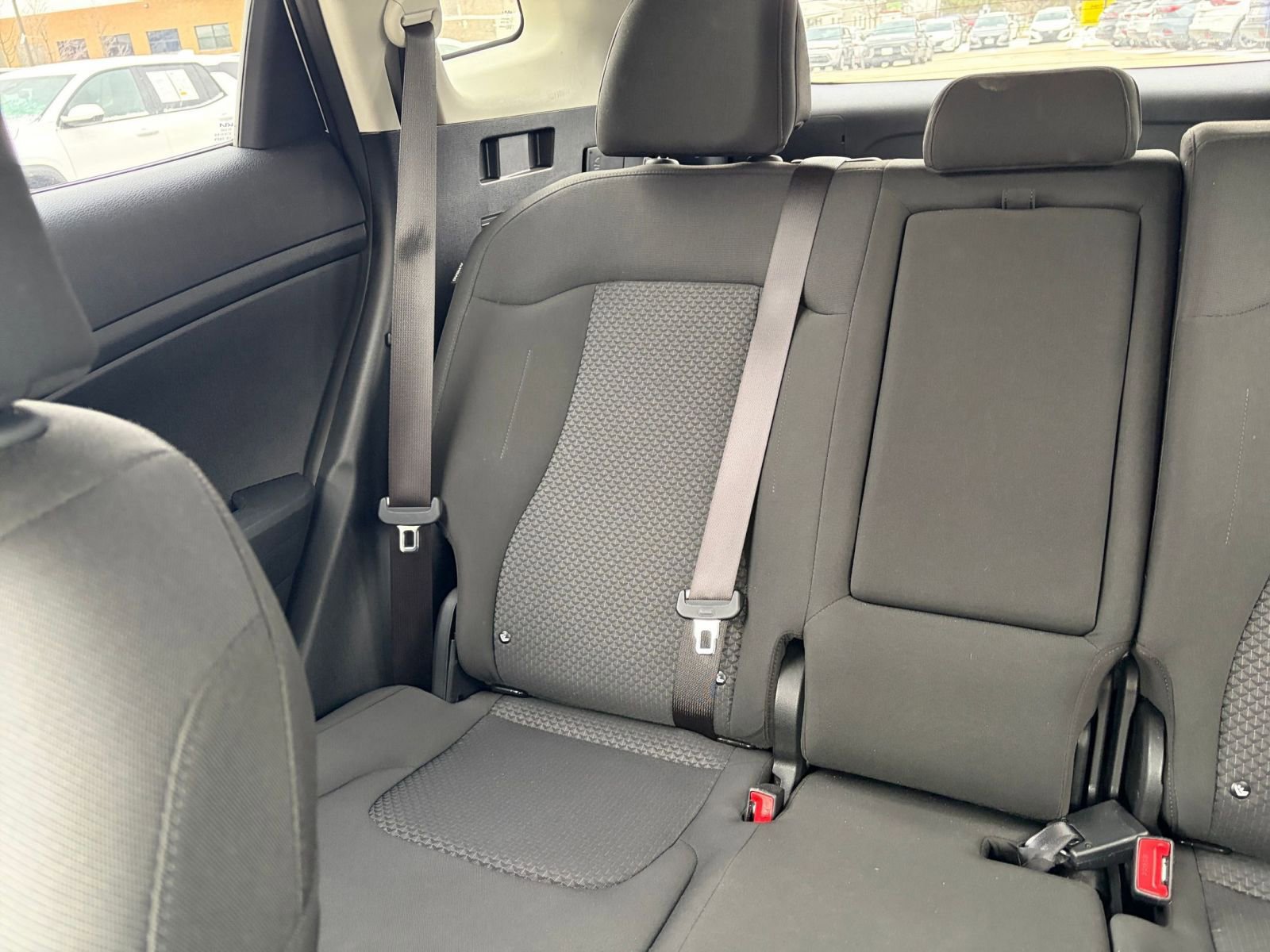 Used 2025 Kia Sportage LX image 37