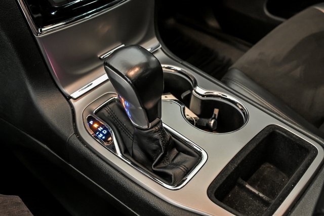 Used 2020 Jeep Grand Cherokee Altitude image 26