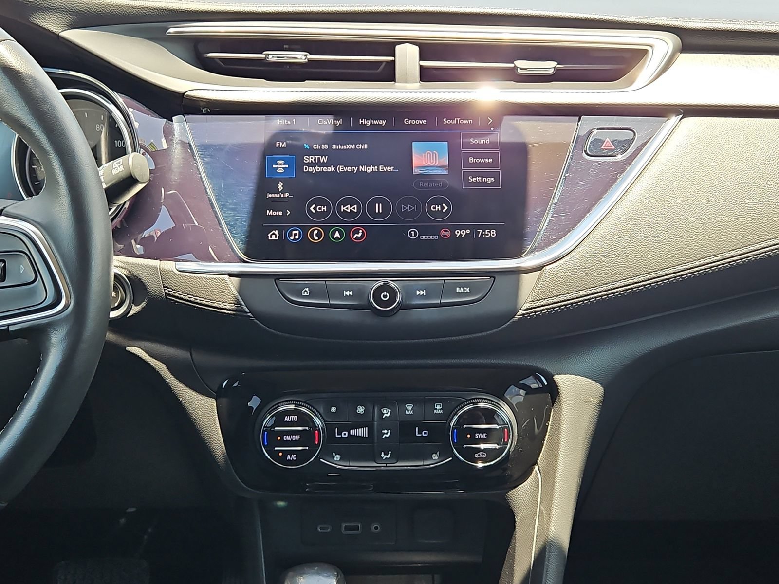 Used 2021 Buick Encore GX Essence w/ Advanced Technology Package AWD/4WD image 22