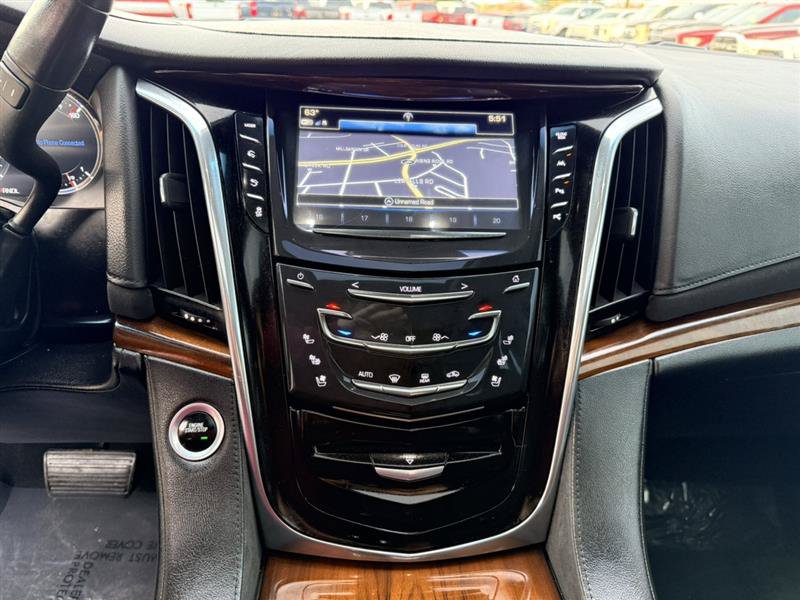 Used 2017 Cadillac Escalade Luxury AWD/4WD image 33