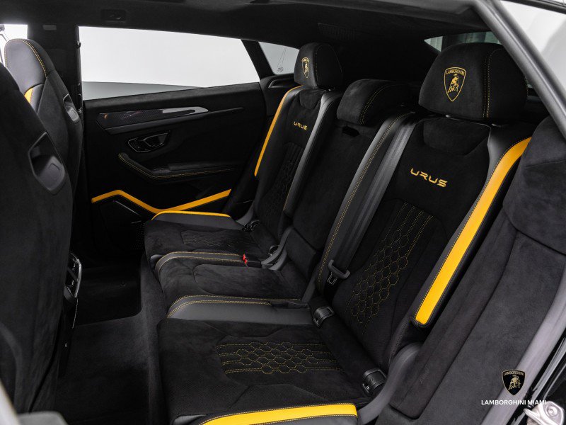 Used 2024 Lamborghini Urus Performante image 45