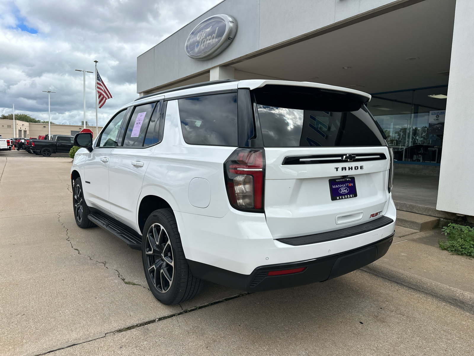 Used 2023 Chevrolet Tahoe RST w/ Luxury Package AWD/4WD image 11
