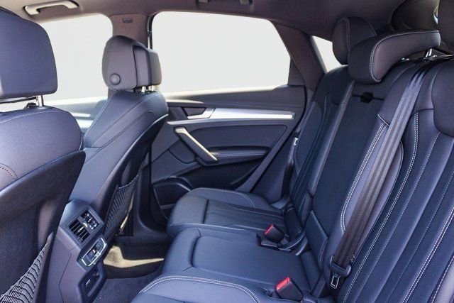New 2025 Audi Q5 2.0T Premium Plus AWD/4WD image 21
