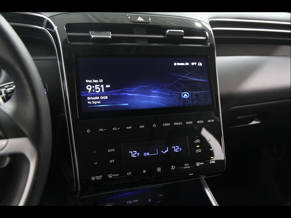 Certified 2024 Hyundai Tucson Limited AWD/4WD image 9
