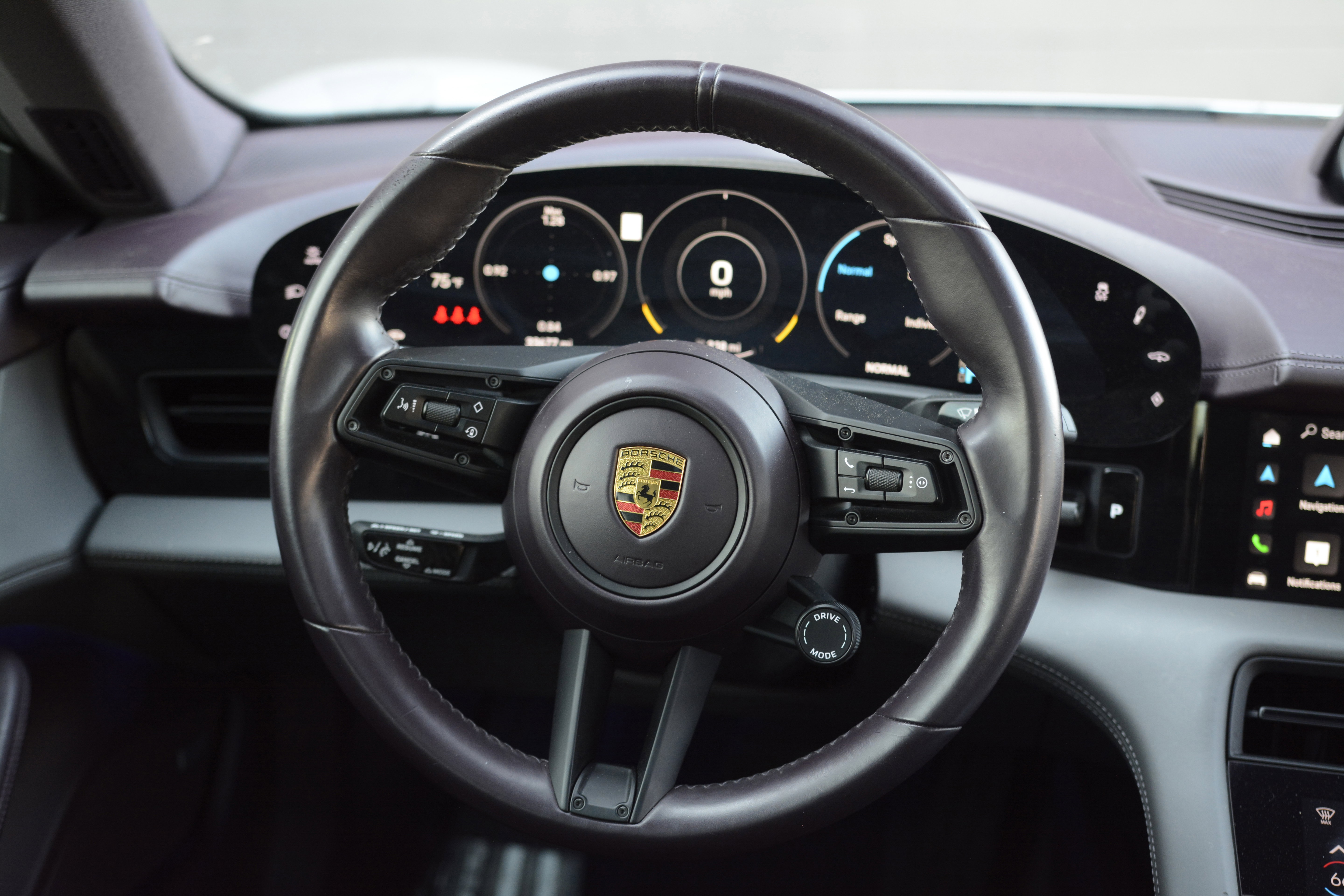 Certified 2022 Porsche Taycan 4S image 17