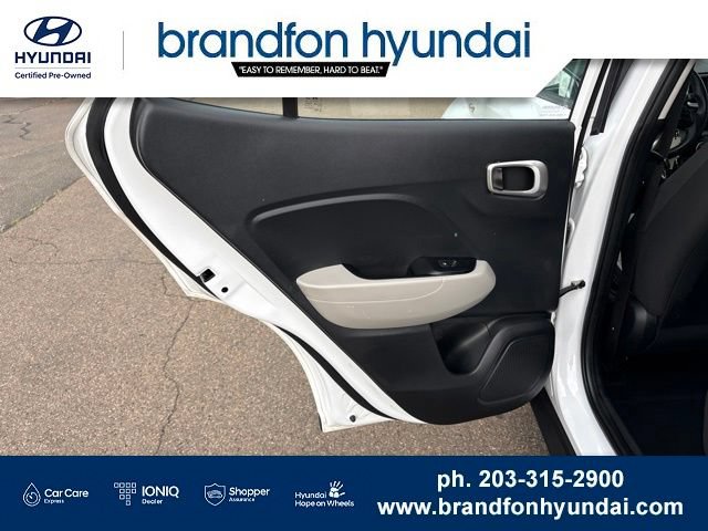 Certified 2023 Hyundai Venue SEL FWD image 10