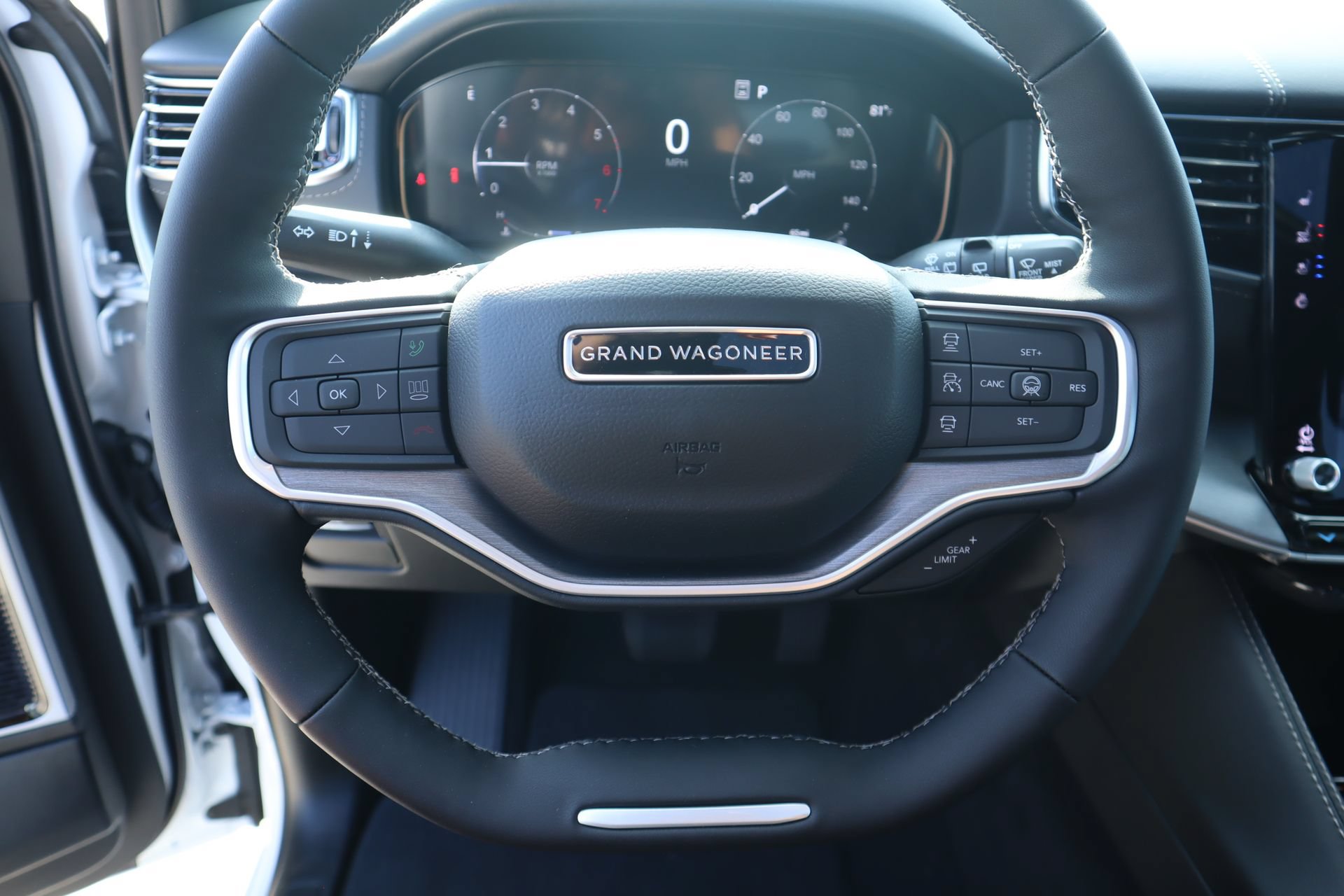 New 2026 Jeep Grand Wagoneer L Limited AWD/4WD image 3