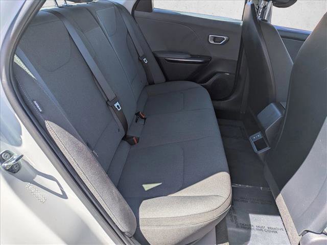 Used 2025 Kia K4 LXS image 18