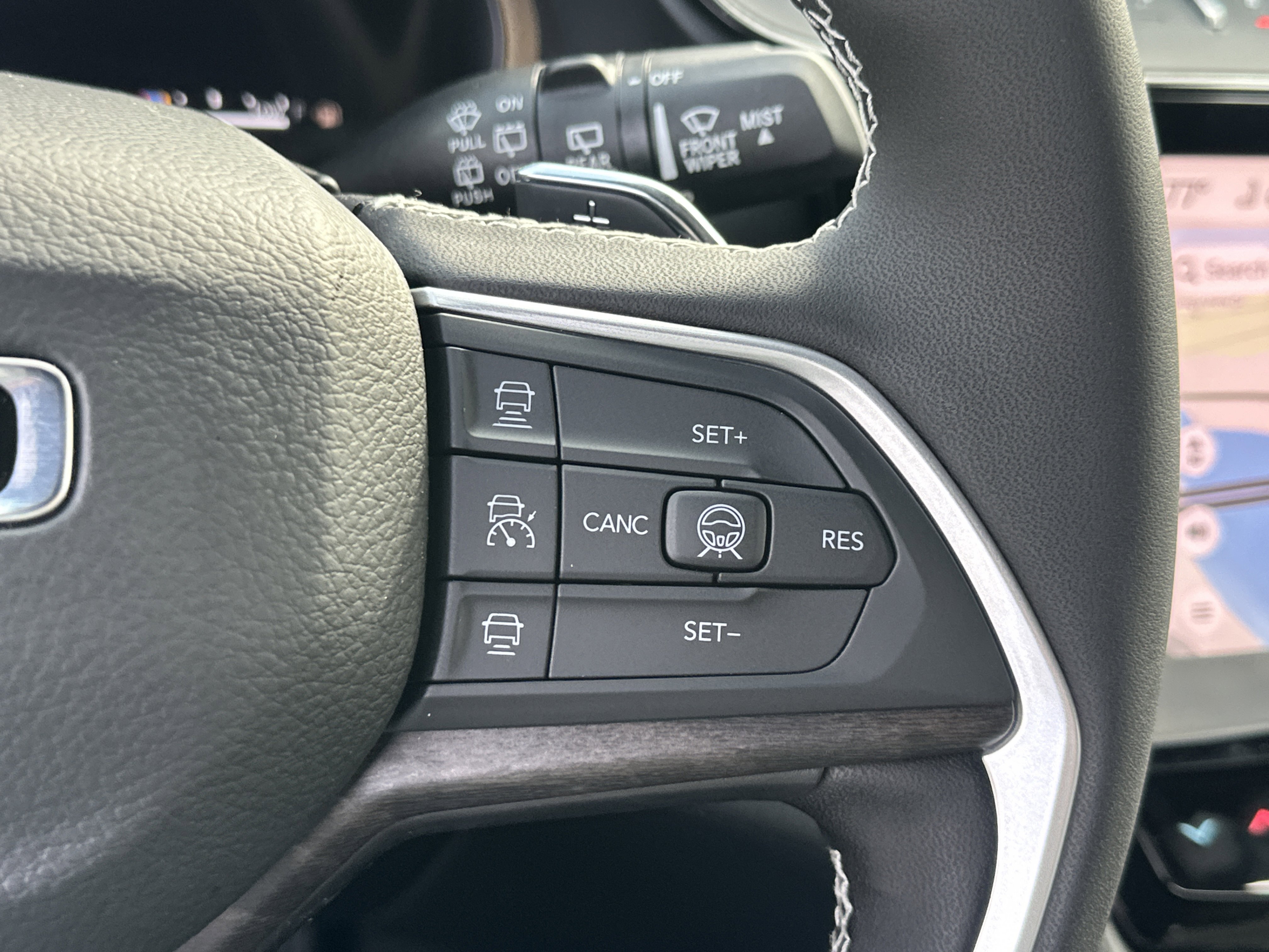 New 2026 Jeep Grand Cherokee Limited Reserve image 8