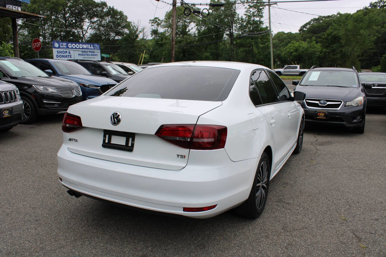 Used 2018 Volkswagen Jetta Wolfsburg Edition image 8