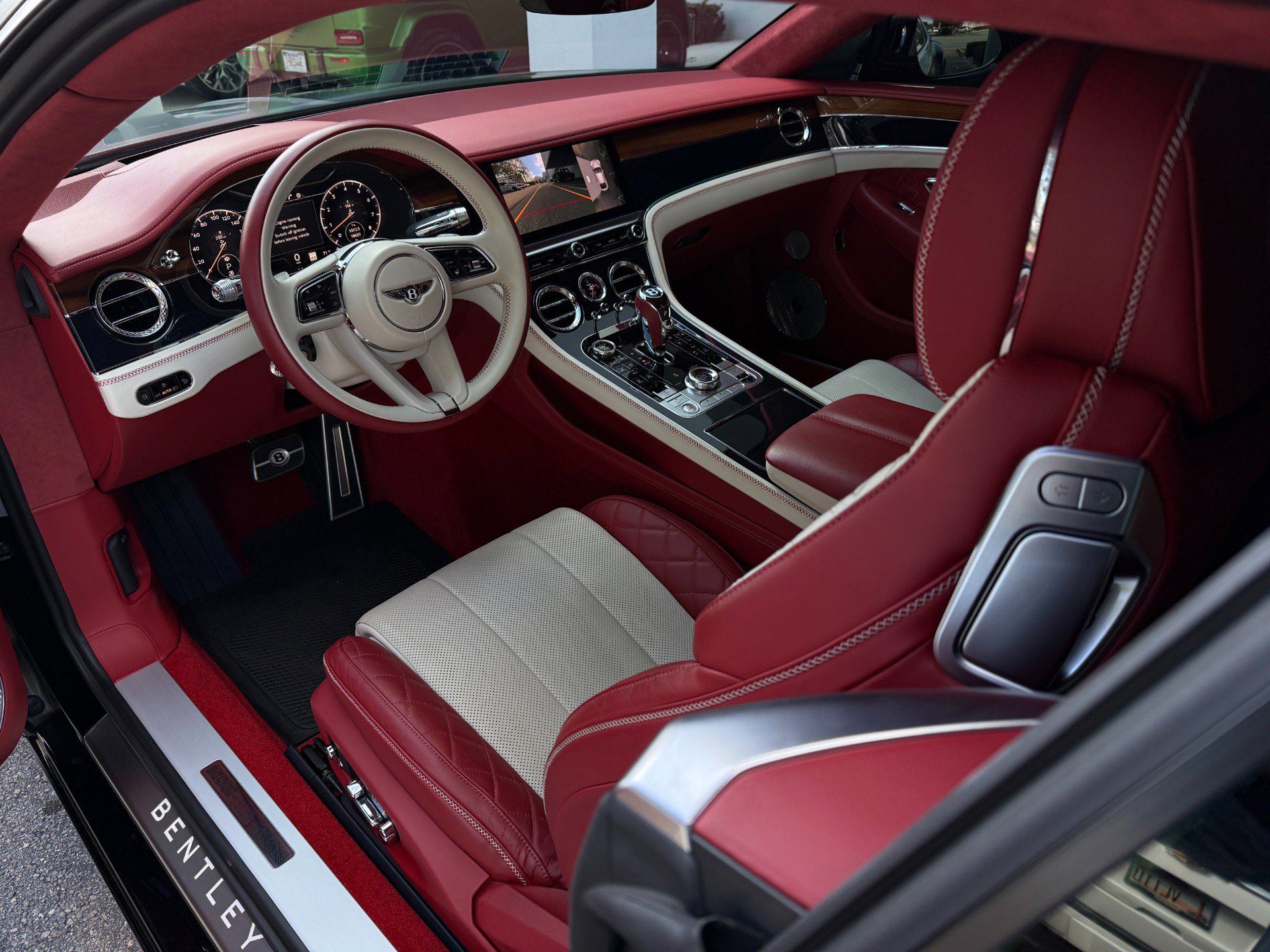 Used 2022 Bentley Continental GT image 21