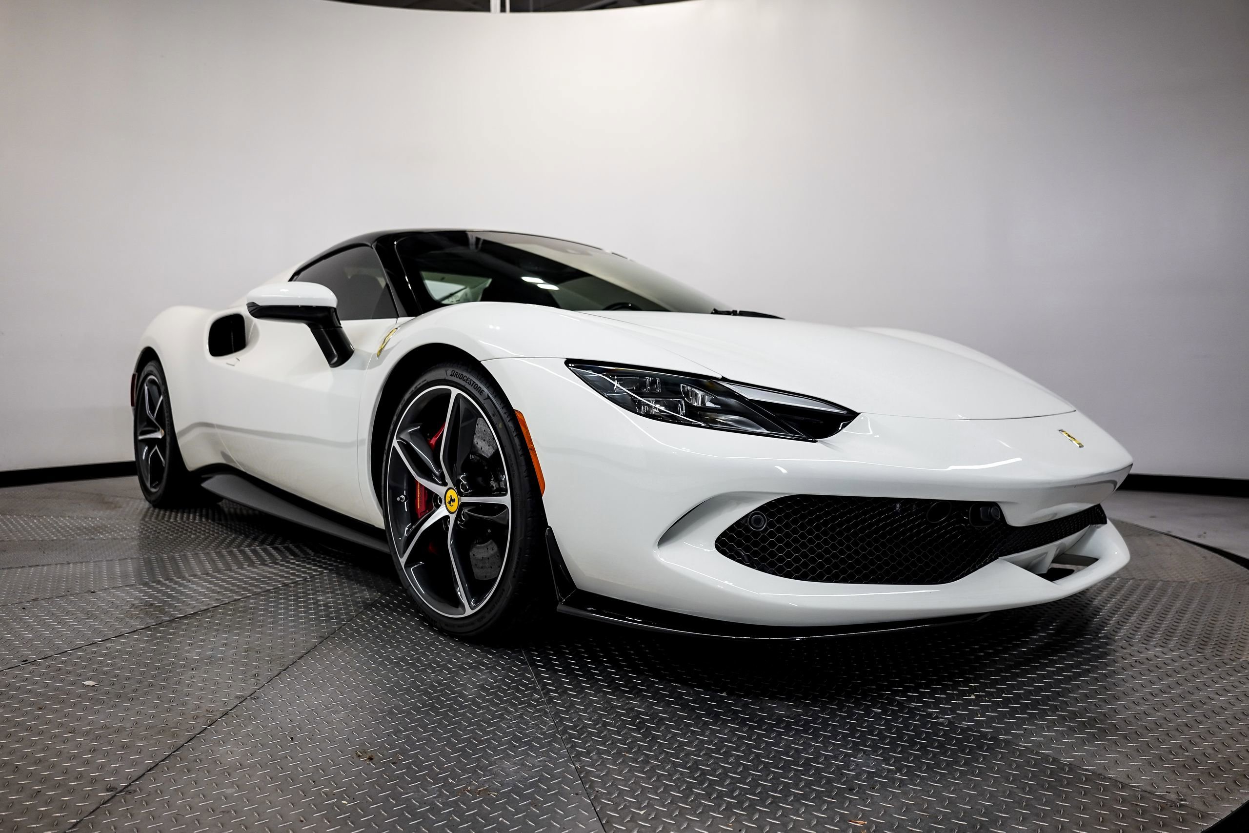 Used 2025 Ferrari 296 GTS RWD image 1