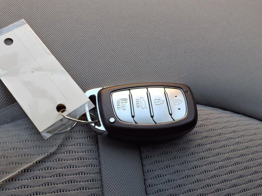 Used 2019 Hyundai Sonata SEL FWD image 13