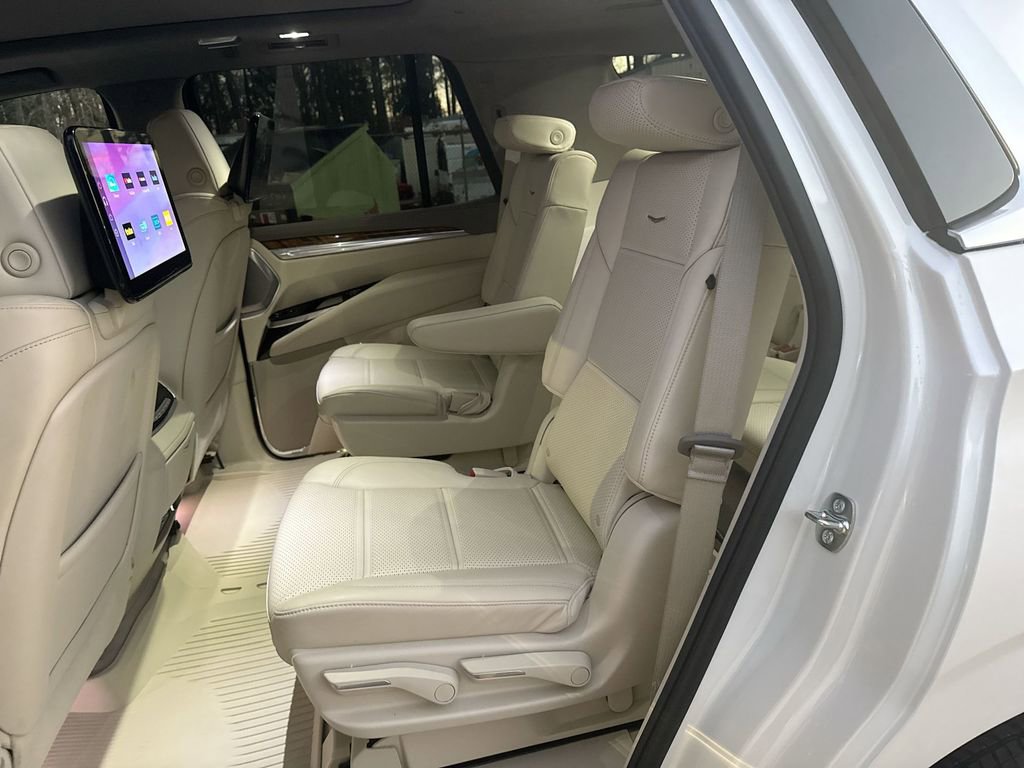 Used 2025 Cadillac Escalade Premium Luxury Platinum w/ LPO, Floor Liner Package image 29
