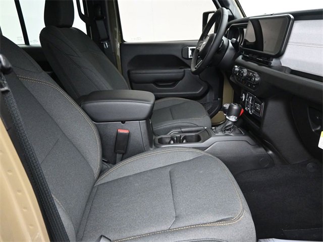 New 2025 Jeep Gladiator Sport image 16