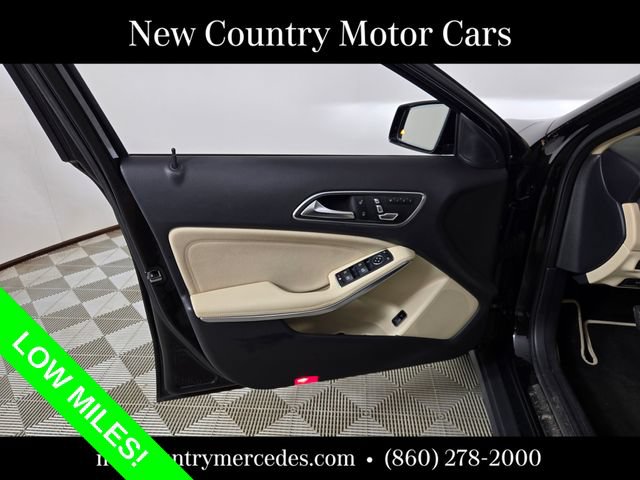 Certified 2018 Mercedes-Benz GLA 250 4MATIC image 17