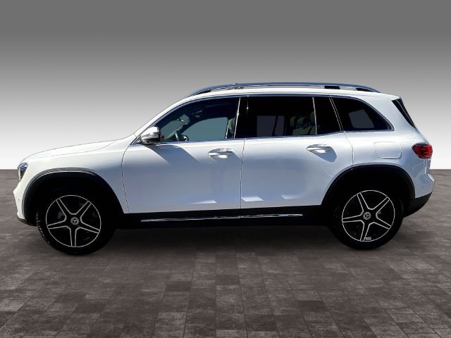 Used 2026 Mercedes-Benz GLB 250 4MATIC image 7