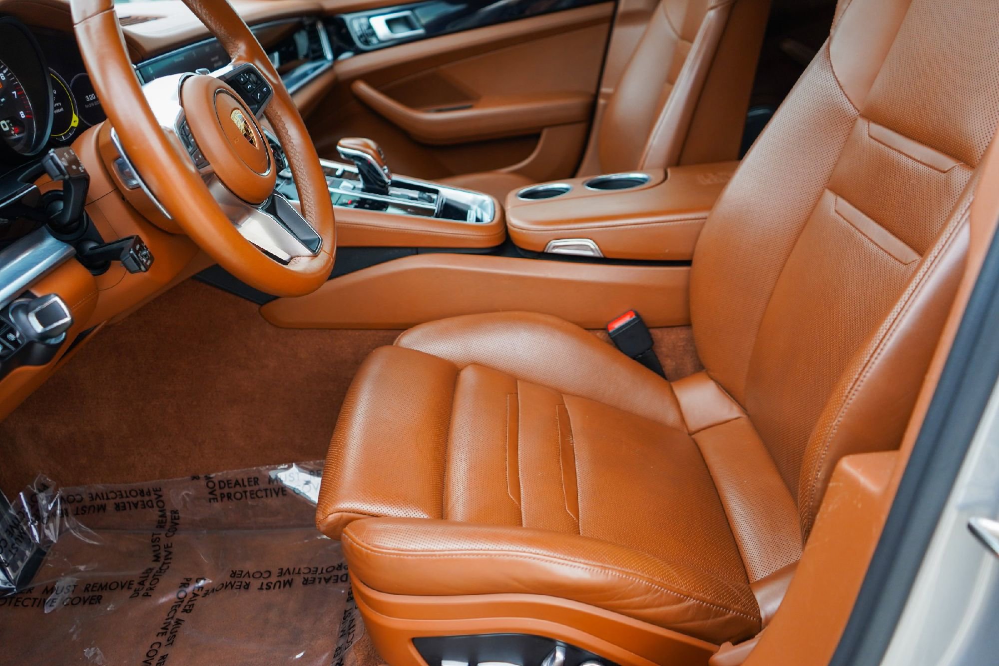 Used 2018 Porsche Panamera 4S image 8