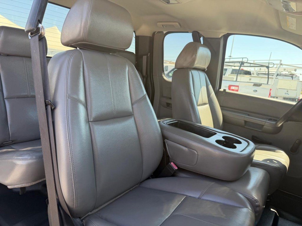 Used 2008 GMC Sierra 2500 W/T RWD image 24