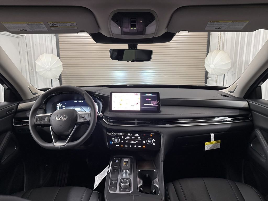 Certified 2025 INFINITI QX60 Luxe w/ Vision Package image 8