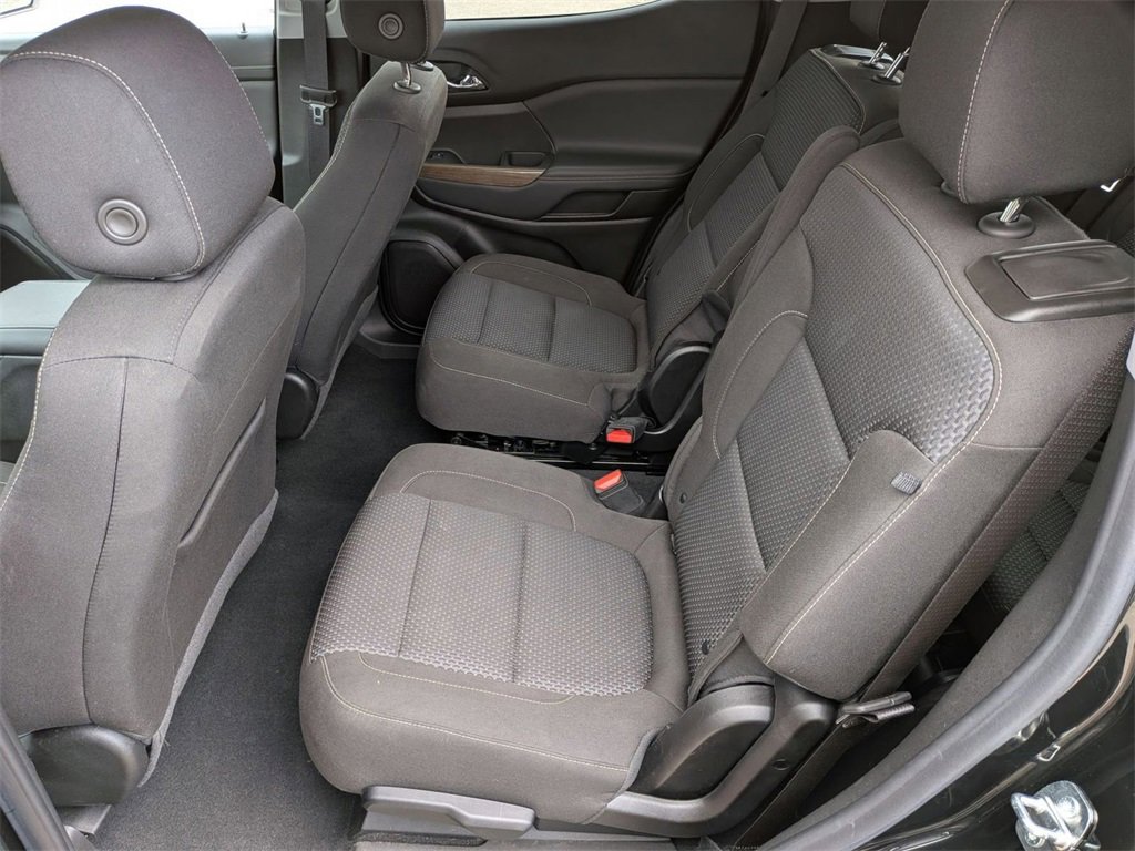 Used 2023 GMC Acadia SLE w/ Driver Convenience Package image 25