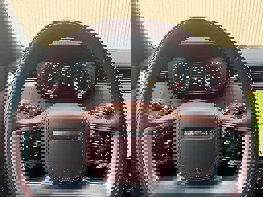 Used 2023 Land Rover Range Rover SE AWD/4WD image 37