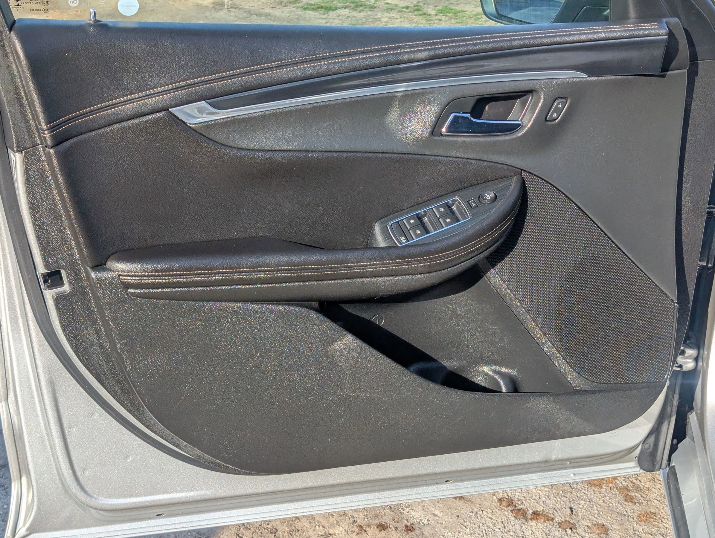Used 2019 Chevrolet Impala LT FWD image 15