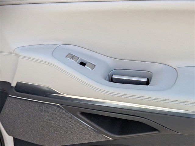 Used 2025 Lincoln Navigator Reserve image 40