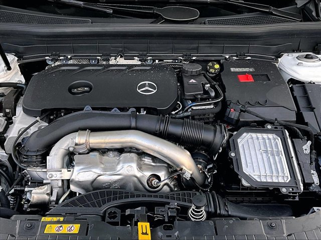 New 2026 Mercedes-Benz GLB 250 4MATIC image 13