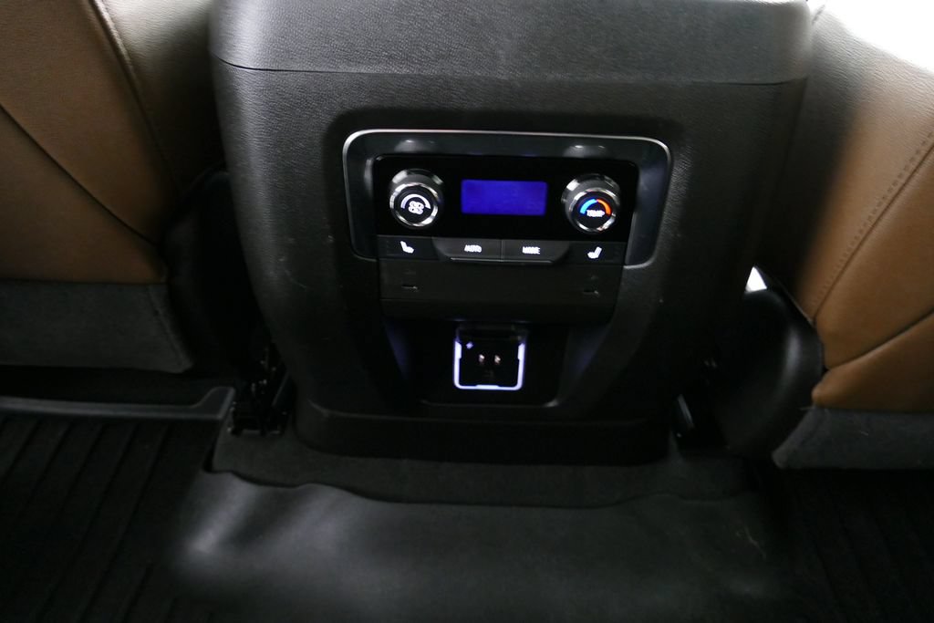 Used 2025 Chevrolet Tahoe High Country w/ Sun And Tow Package AWD/4WD image 27