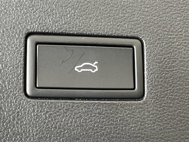 New 2026 Volkswagen Atlas SE image 6